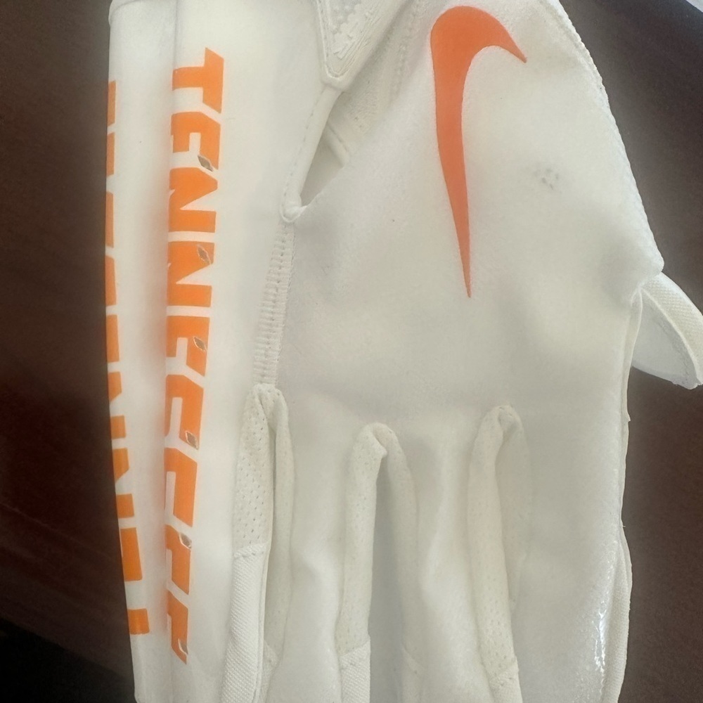 Men’s New Nike Tenesse Volunteers Vapor Jet 3XL Gloves White Orange - Picture 5 of 8